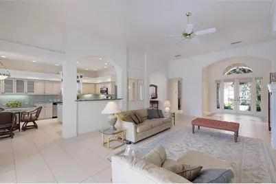 8428 Misty Morning Court, Lakewood Ranch, FL 34202 - Photo 9