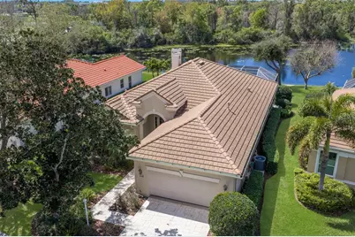8428 Misty Morning Court, Lakewood Ranch, FL 34202 - Photo 3