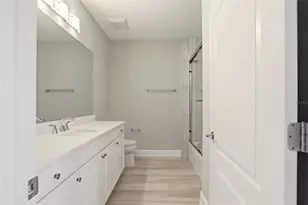 8142 Miramar Way, Lakewood Ranch, FL 34202 - Photo 25