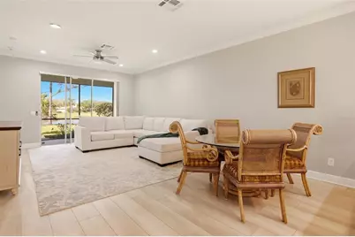 8142 Miramar Way, Lakewood Ranch, FL 34202 - Photo 11