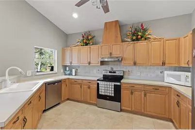 27350 San Carlos Drive, Punta Gorda, FL 33983 - Photo 15