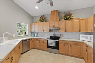 27350 San Carlos Dr, Punta Gorda, FL 33983 - Photo 15