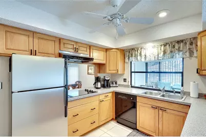 6004 Vivienda Drive #8, Bradenton, FL 34207 - Photo 15