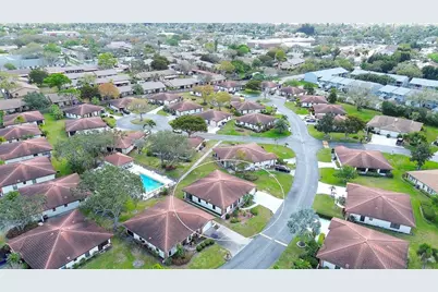 6004 Vivienda Drive #8, Bradenton, FL 34207 - Photo 27