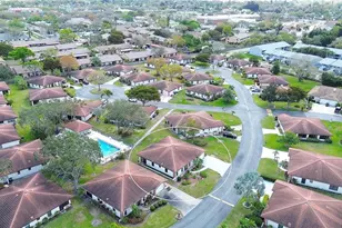 6004 Vivienda Dr, Bradenton, FL 34207 - Photo 27