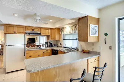 6004 Vivienda Drive #8, Bradenton, FL 34207 - Photo 15