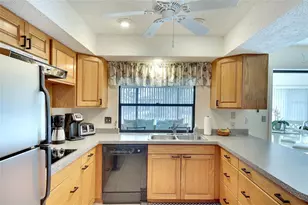 6004 Vivienda Dr, Bradenton, FL 34207 - Photo 13