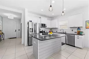 1316 Thornbury Dr, Parrish, FL 34219 - Photo 11