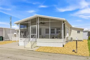 2810 14th St W, Palmetto, FL 34221 - Photo 7