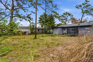 2710 5th St E, Bradenton, FL 34208 - Photo 19