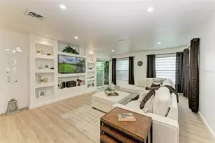 3316 Vivienda Blvd, Bradenton, FL 34207 - Photo 3