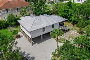 105 Shore Rd, Nokomis, FL 34275 - Photo 9