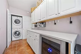 2381 Florinda St, Sarasota, FL 34231 - Photo 11