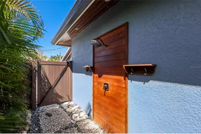 517 70th Street, Holmes Beach, FL 34217 - Photo 39