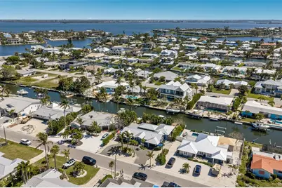 517 70th Street, Holmes Beach, FL 34217 - Photo 41