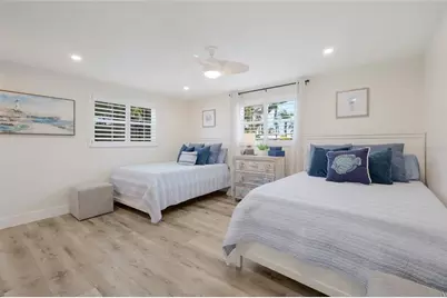 517 70th Street, Holmes Beach, FL 34217 - Photo 23