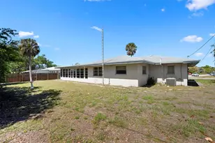 3052 Webber St, Sarasota, FL 34239 - Photo 39