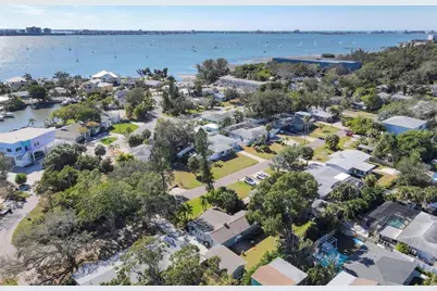 4737 Del Rio Way S, Gulfport, FL 33711 - Photo 31