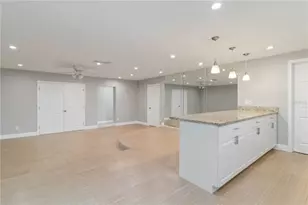 5823 22nd St W, Bradenton, FL 34207 - Photo 3