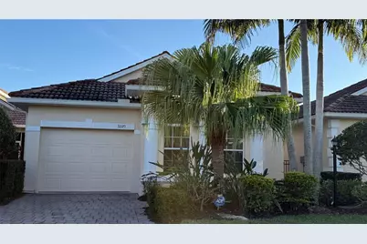 3220 78th Avenue E, Sarasota, FL 34243 - Photo 1