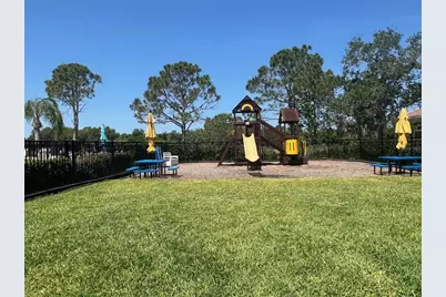 3220 78th Avenue E, Sarasota, FL 34243 - Photo 31