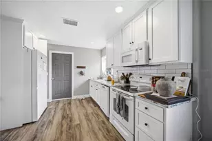 16031 Winburn Dr S, Sarasota, FL 34240 - Photo 31