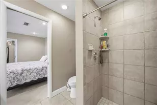 16031 Winburn Dr S, Sarasota, FL 34240 - Photo 17