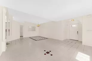 5608 Garden Lakes Dr, Bradenton, FL 34203 - Photo 7