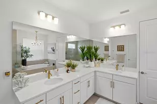 17731 Savory Mist Cir, Bradenton, FL 34211 - Photo 11