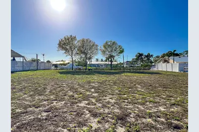 907 22nd Avenue W, Palmetto, FL 34221 - Photo 11