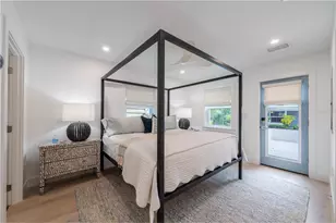 321 Casey Key Rd, Nokomis, FL 34275 - Photo 17