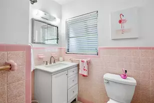 223 Roberts Rd, Nokomis, FL 34275 - Photo 17