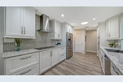 5231 Siesta Cove Drive, Sarasota, FL 34242 - Photo 19