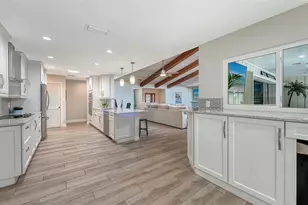 5231 Siesta Cove Dr, Sarasota, FL 34242 - Photo 15