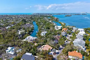 5231 Siesta Cove Dr, Sarasota, FL 34242 - Photo 7