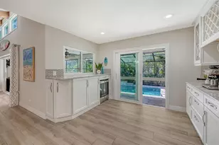 5231 Siesta Cove Dr, Sarasota, FL 34242 - Photo 17