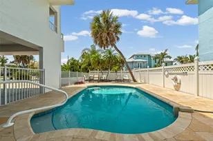 3701 5th Ave, Holmes Beach, FL 34217 - Photo 37