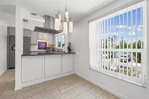 3701 5th Ave, Holmes Beach, FL 34217 - Photo 11