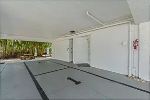 3701 5th Ave, Holmes Beach, FL 34217 - Photo 33