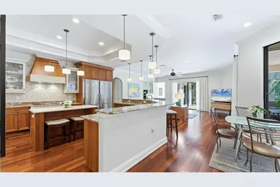 2625 Colony Terrace, Sarasota, FL 34239 - Photo 9