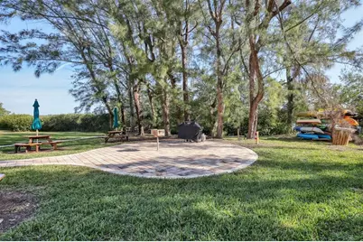 3240 Gulf Of Mexico Drive #B402, Longboat Key, FL 34228 - Photo 41