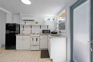 2826 Marlette St, Sarasota, FL 34231 - Photo 13