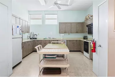 1327 Glendale Circle W #218, Sarasota, FL 34232 - Photo 25