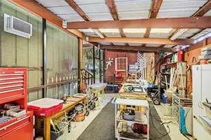 906 Tropical Dr, Bradenton, FL 34208 - Photo 41