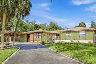 906 Tropical Dr, Bradenton, FL 34208 - Photo 3