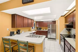 906 Tropical Dr, Bradenton, FL 34208 - Photo 13