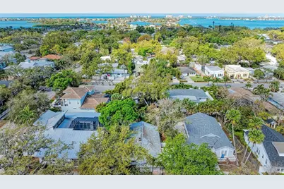 3625 Jacinto Court, Sarasota, FL 34239 - Photo 11