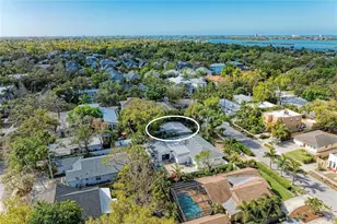 3625 Jacinto Ct, Sarasota, FL 34239 - Photo 17