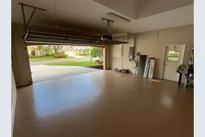 7016 Treymore Court, Sarasota, FL 34243 - Photo 11