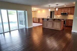 1856 Woodhaven Cir, Sarasota, FL 34232 - Photo 3